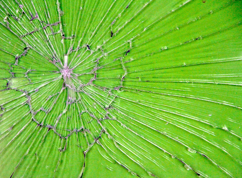 broken-glass-green-2jpg.jpg